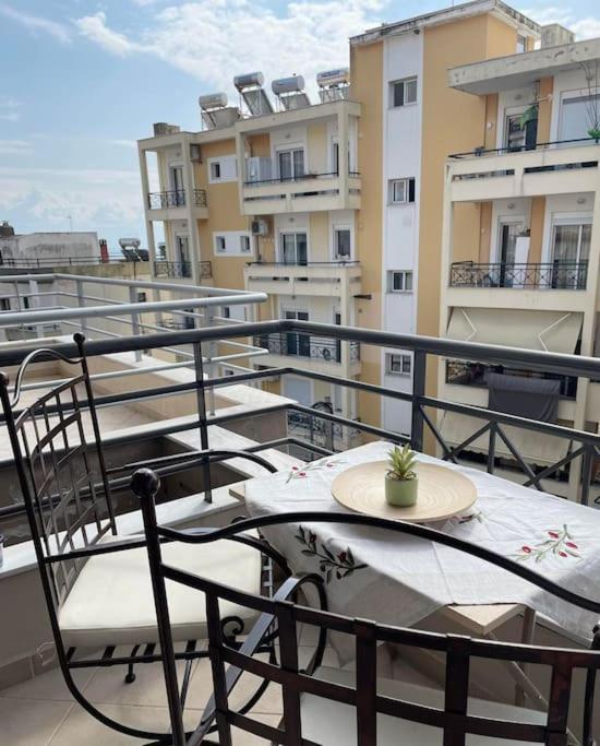 Ferienwohnung La Vie Est Belle Kavala Exterior foto