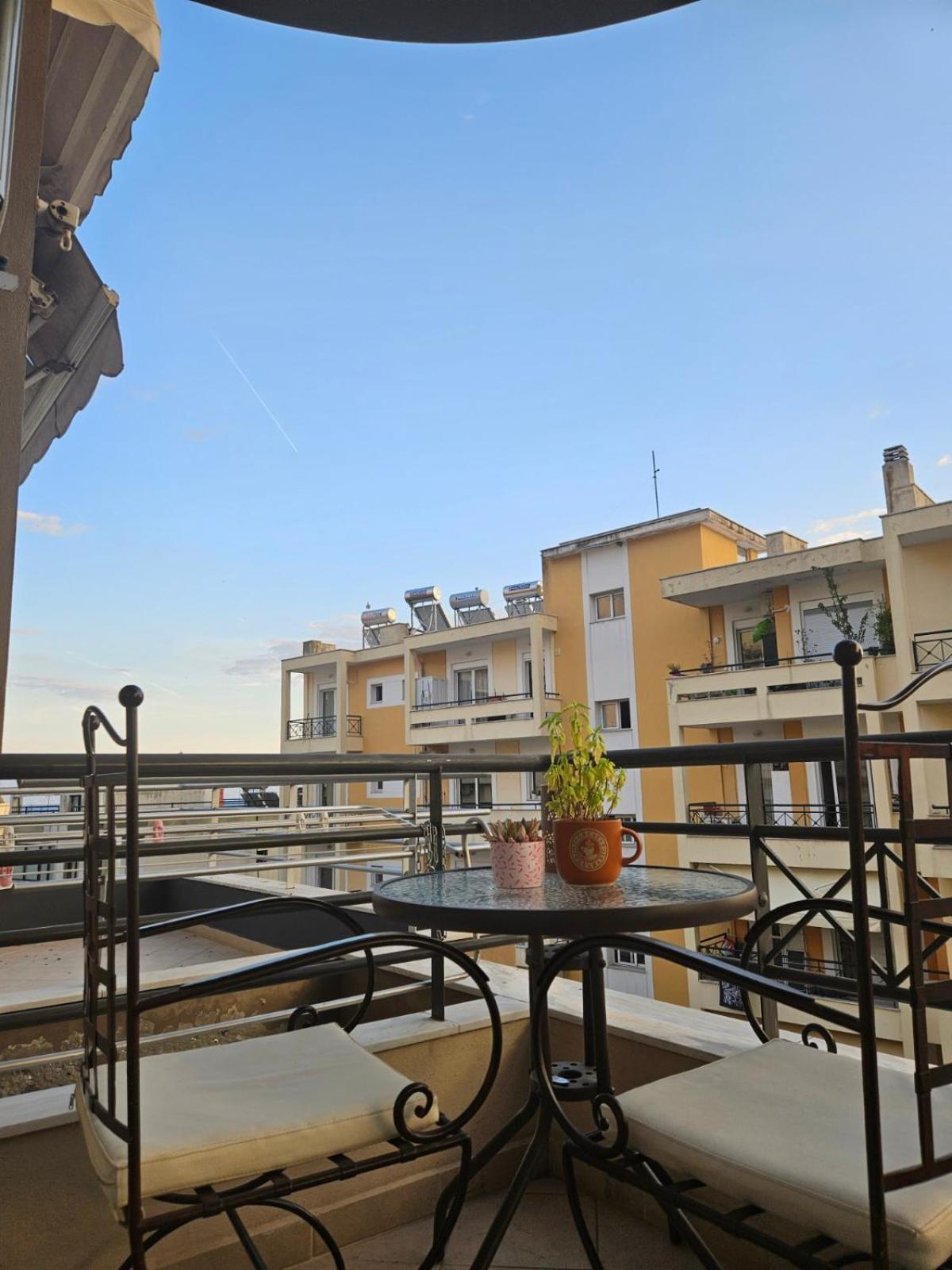 Ferienwohnung La Vie Est Belle Kavala Exterior foto